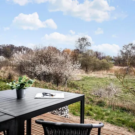 4 Bedroom Awesome In Holiday home *