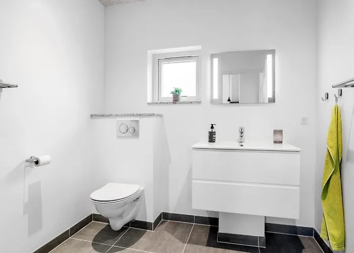 Holiday home 4 Bedroom Awesome In